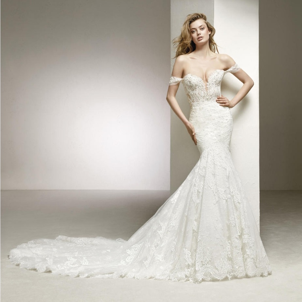 Pronovias Imelda dress - Picture 1 of 4